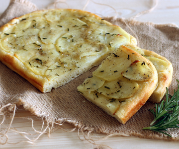 Easy and quick potato focaccia