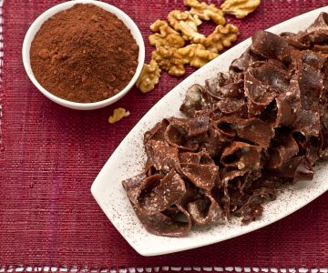 Cocoa Tagliatelle with Walnuts and Gorgonzola