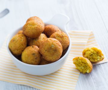 Cauliflower and Turmeric Balls