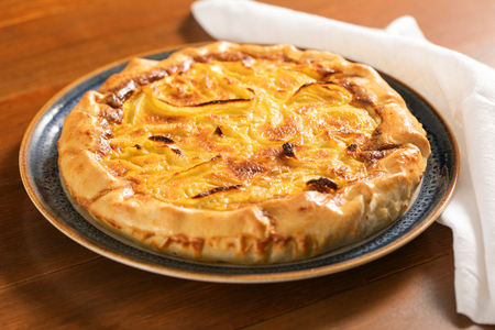 Onion quiche